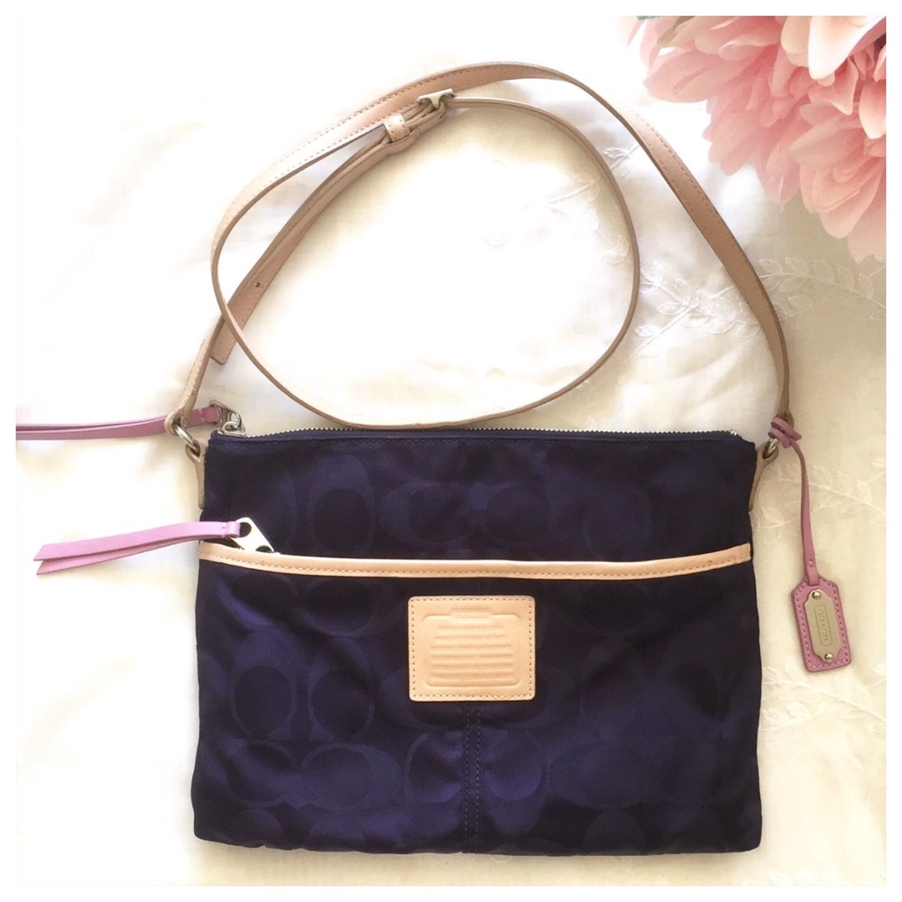 🚨SOLD🚨Authentic Coach Legacy Crossbody Purse - Picture 6 of 6